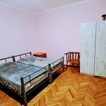 Apartment With A Nice Terrace In Old City Center Tbilisi Zewnętrze zdjęcie